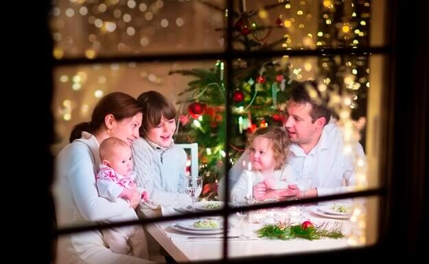 famille-table-noel-sapin