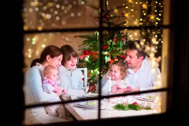 famille-table-noel-sapin