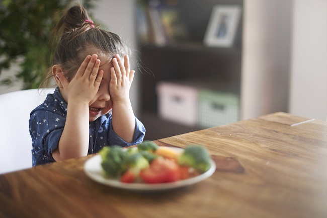 Enfant difficile : que faire avec un enfant qui ne veut pas manger?