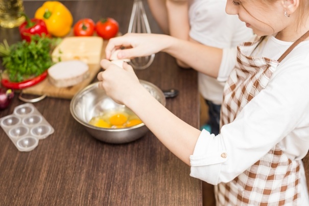 4 trucs pour cuisiner avec les enfants