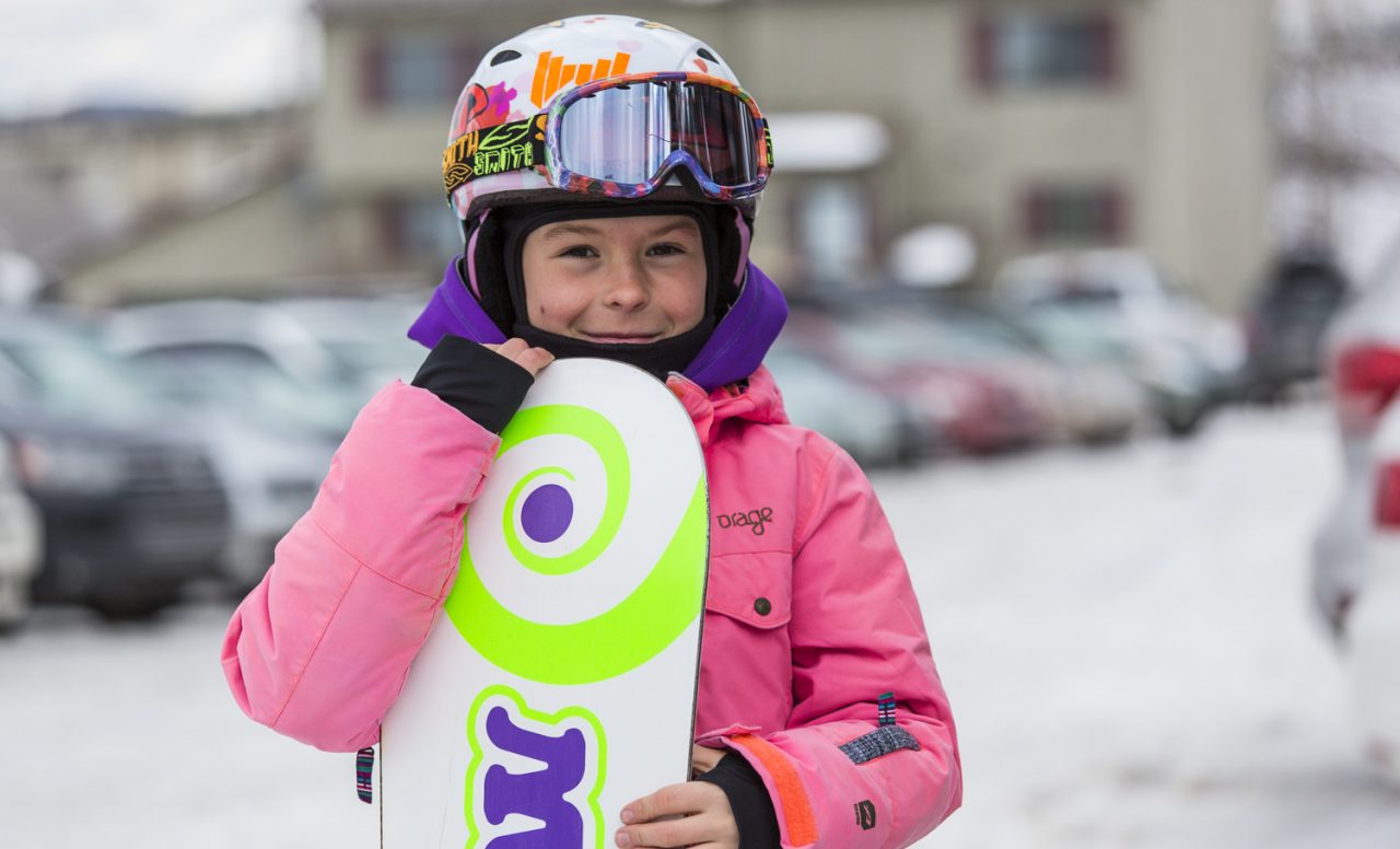 Ski et snowboard: trouvez un équipement pas trop cher pour votre jeune