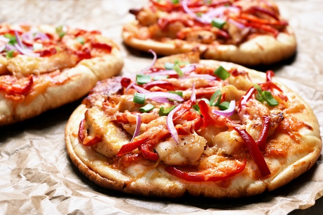 Pizza sur pain Naan