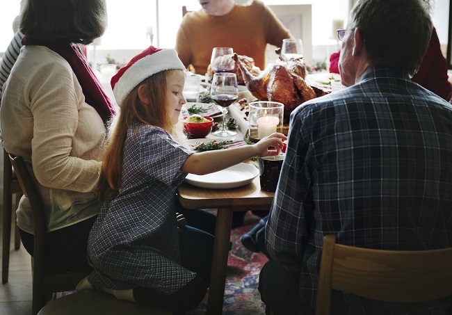 repas-famille-table-noel