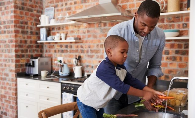 comment-etre-bon-modele-alimentaire-pour-son-enfant