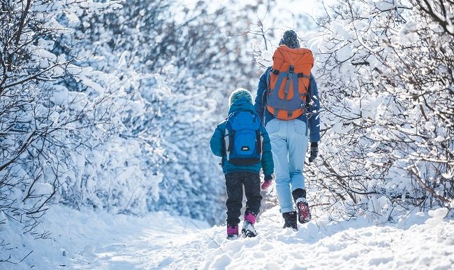 Marche et randonnée en hiver comment réussir vos sorties en famille