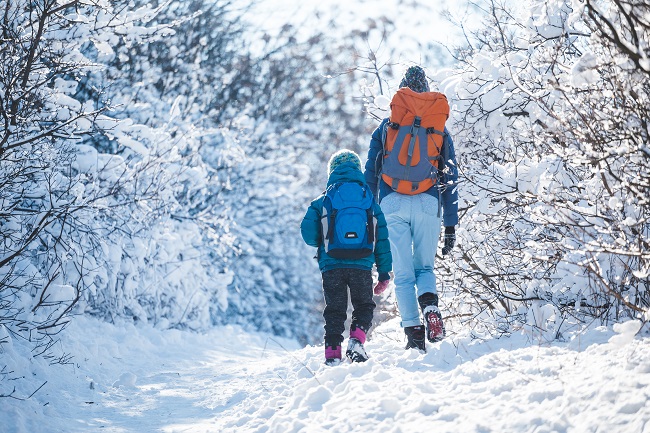 Marche et randonnée en hiver comment réussir vos sorties en famille