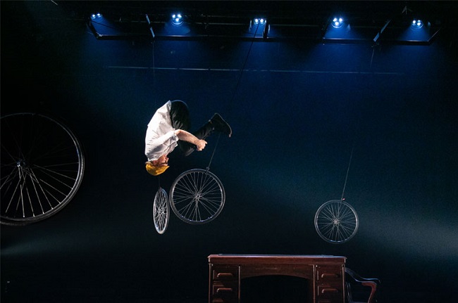 deux-roues-la-vie_place-des-arts