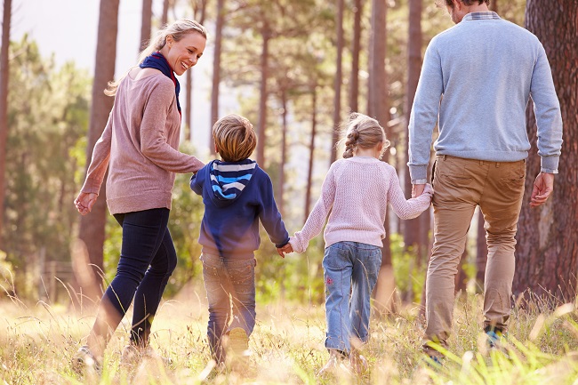 10 sentiers de randonnée pédestre à essayer avec vos enfants