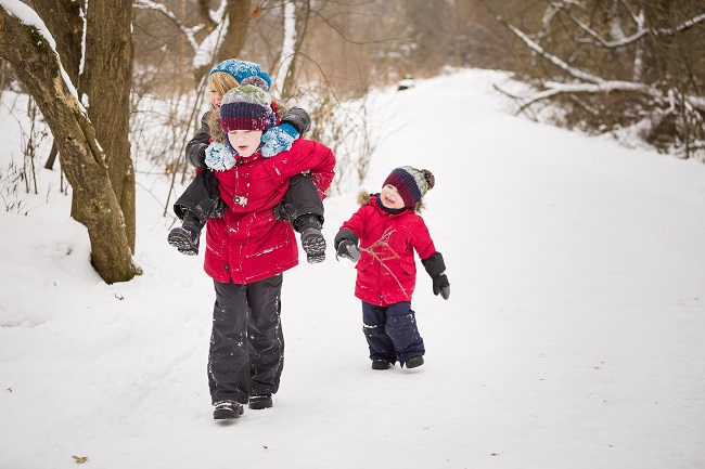 15 astuces pour se réchauffer en jouant dehors l’hiver
