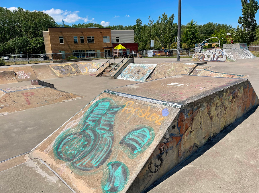 Skatepark à Boucherville : Skatepark Plaza Boucherville