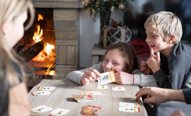 4 jeux simples à organiser pendant vos partys de famille