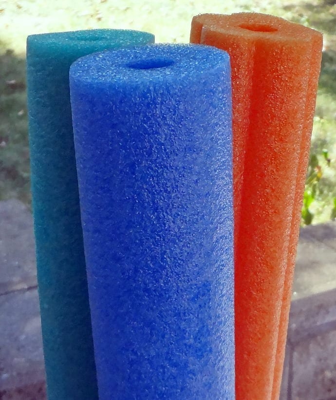 Nouilles pour la piscine